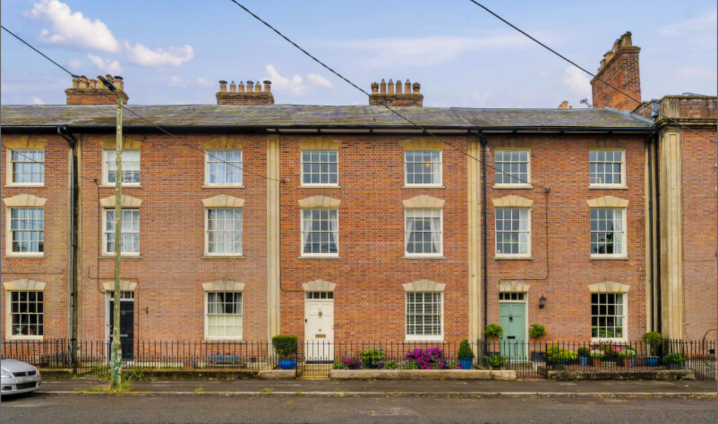 Property photo 1 of 20