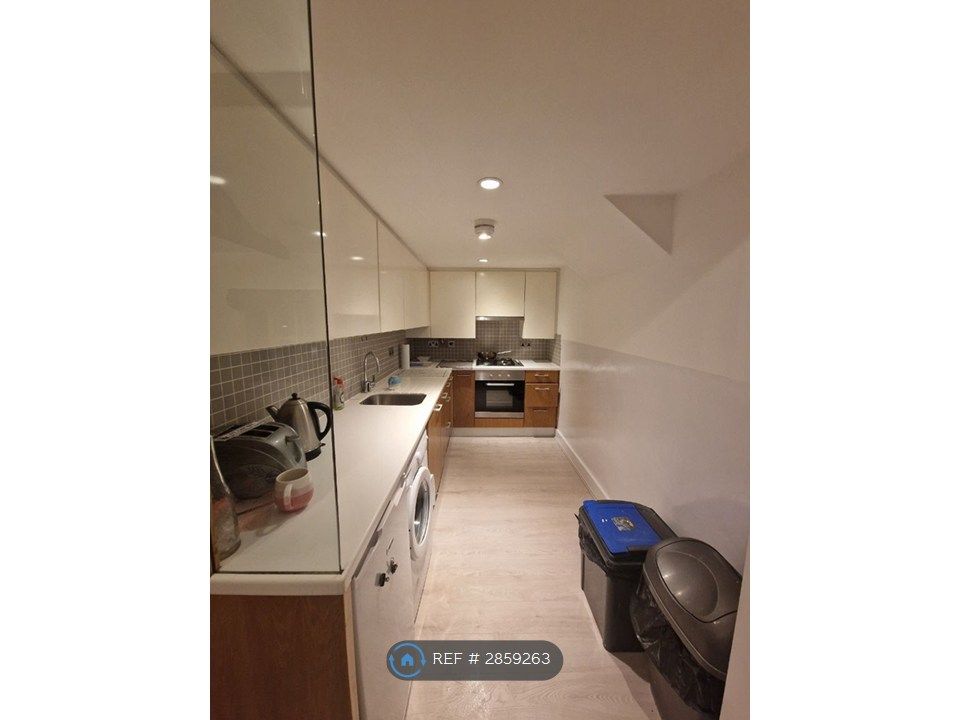 Property photo 3 of 10 Kitchen (Has All Appliances)