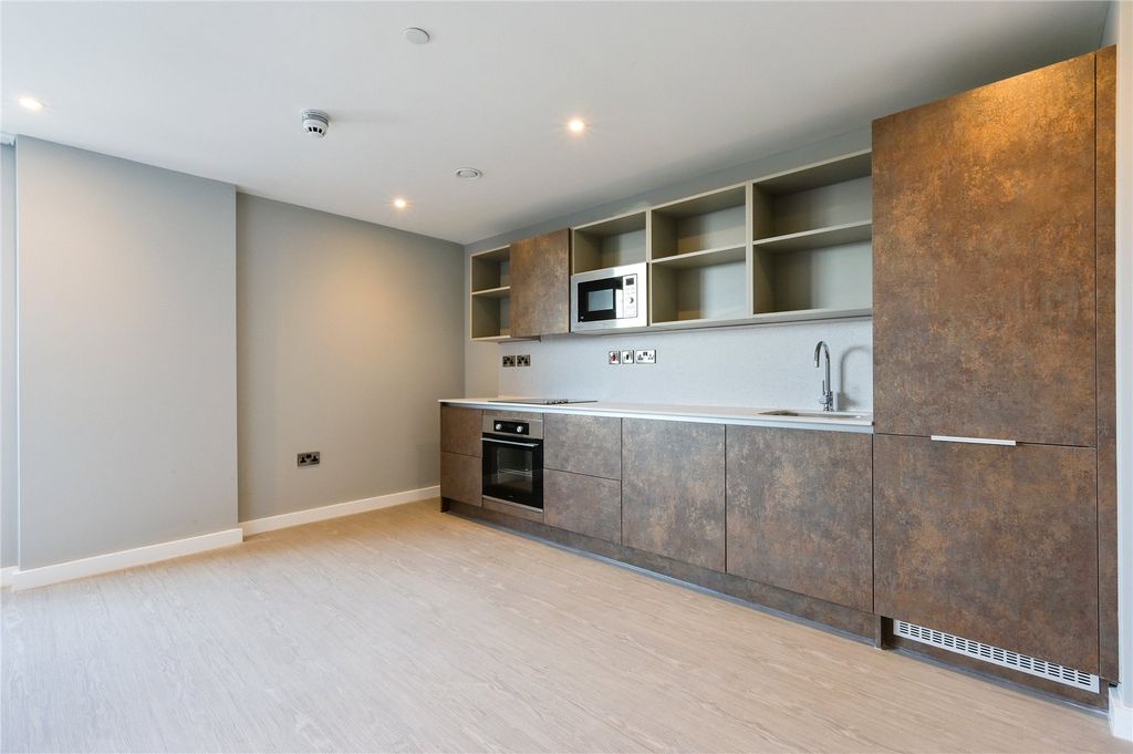 Property photo 2 of 14 Picture No. 05