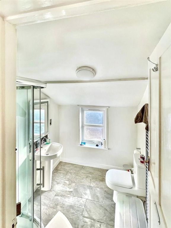 Property photo 2 of 6 4F1E0642B64A4291Bc2Aa24F116503d3.Jpg