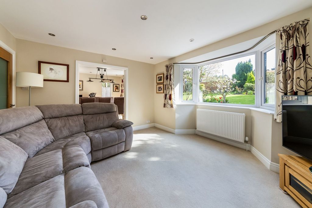 Property photo 2 of 23