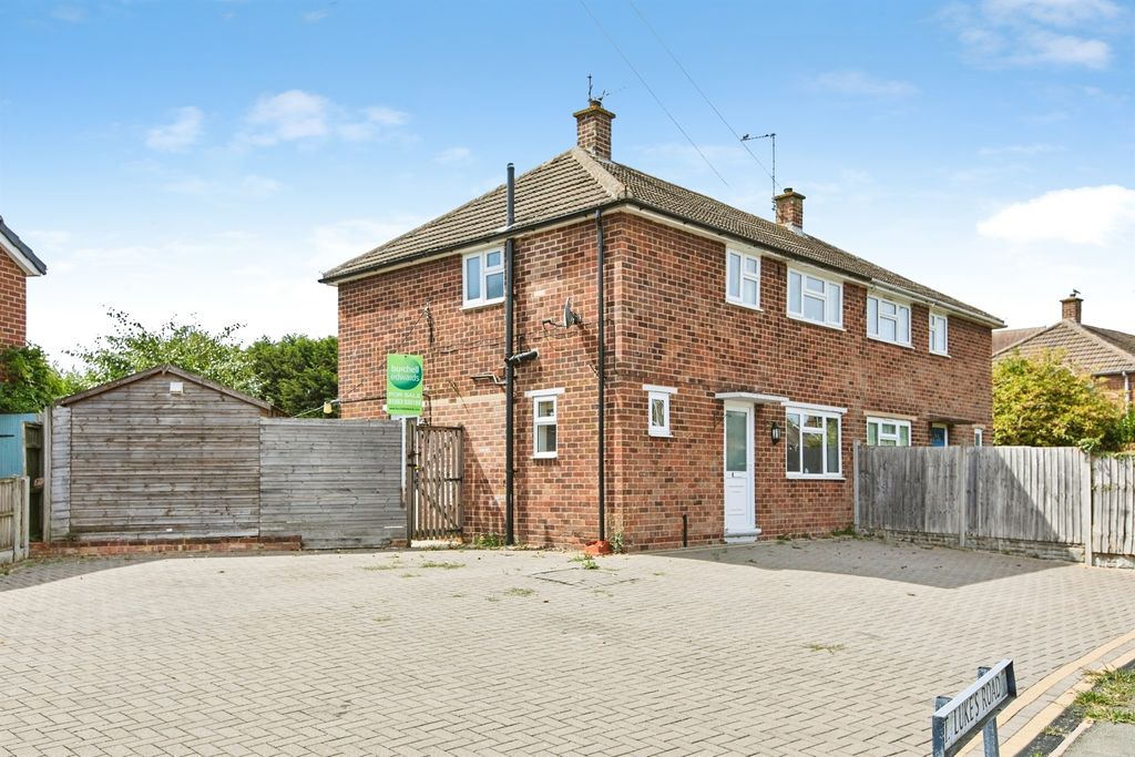 Property photo 2 of 25