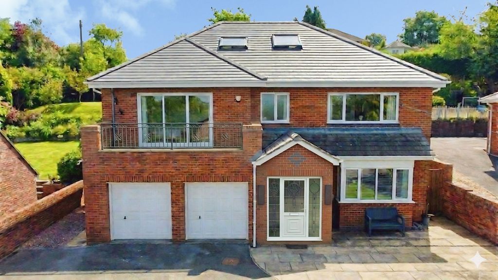 Property photo 2 of 50