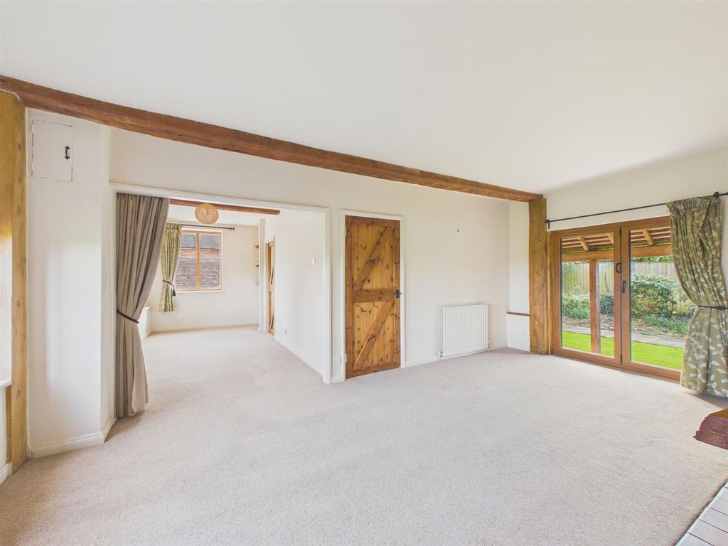 Property photo 3 of 26 Cam03972G0-Pr0265-Still004.Jpg