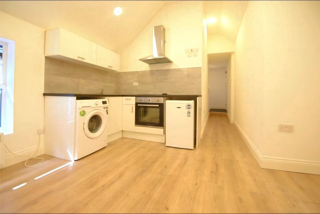 Property photo 2 of 7 Picture No. 02