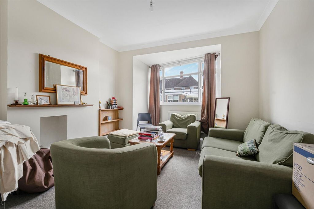 Property photo 2 of 22