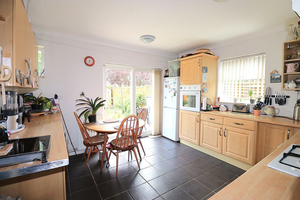 Property photo 3 of 17