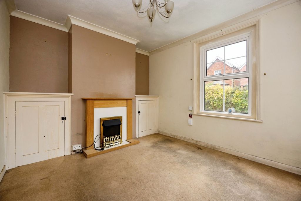 Property photo 3 of 18 Pbox-Img.Jpg