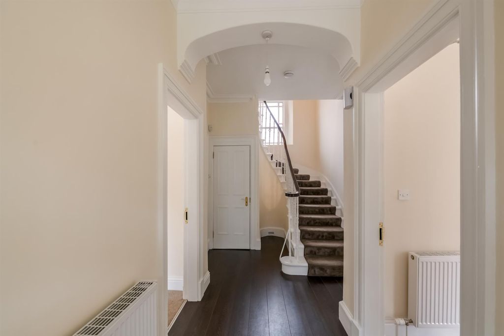 Additional image 15 of 4 bed link detached house for sale6 Albert Place, Stirling FK8
