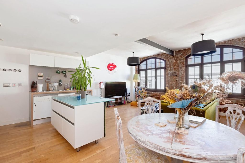 Property photo 2 of 15 Argus Lofts_11.Jpg