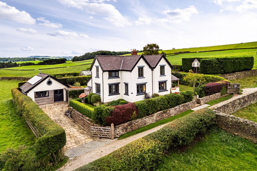 Property photo 1 of 49