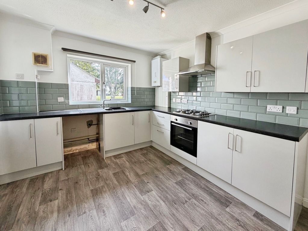 Property photo 3 of 17 5086946