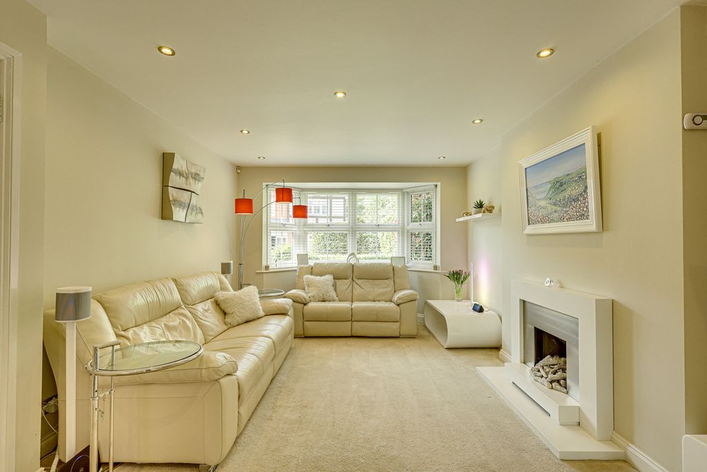 Property photo 3 of 29