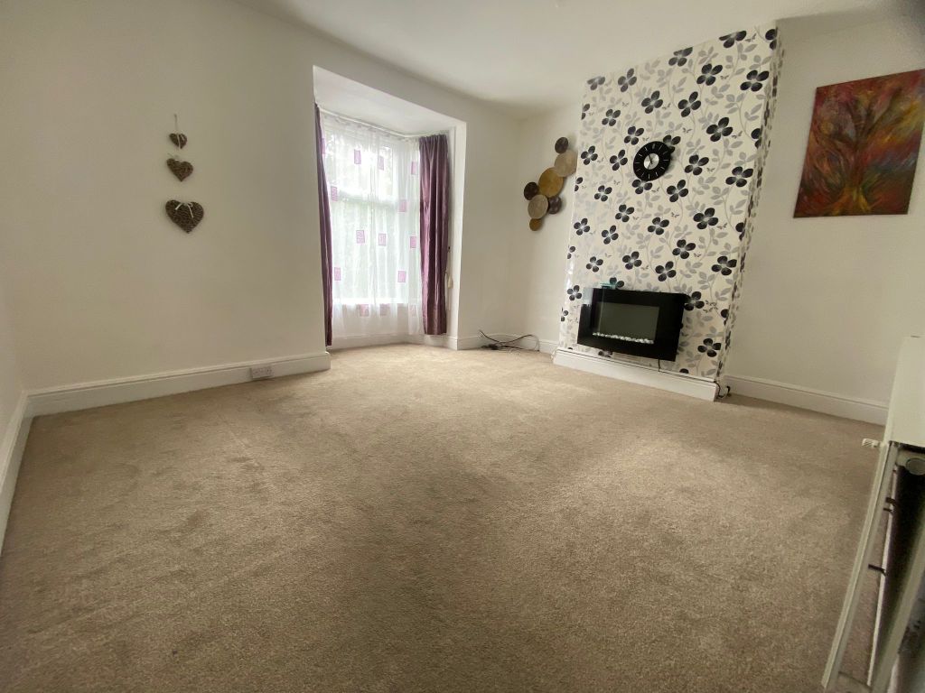 Property photo 3 of 18 Image