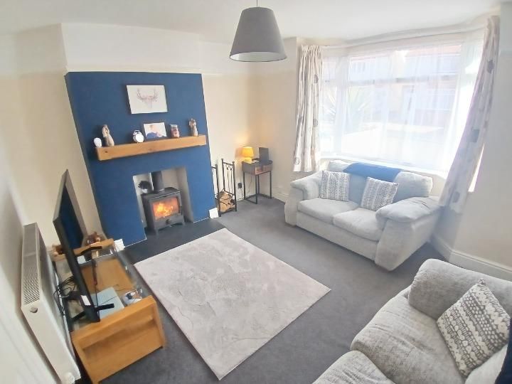 Property photo 3 of 25