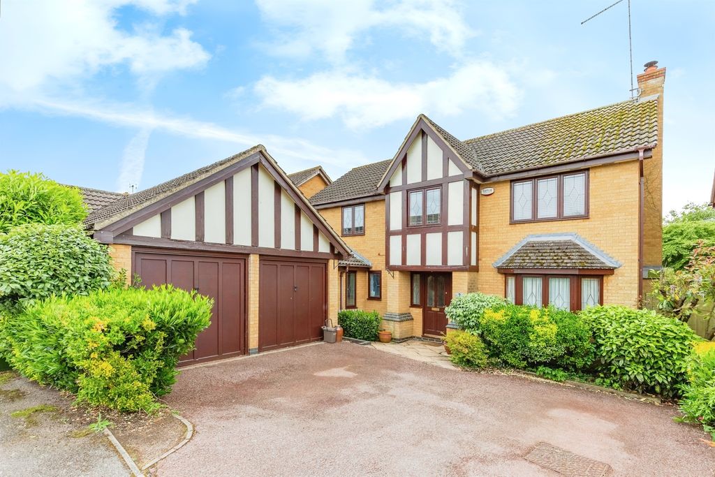 Property photo 1 of 17