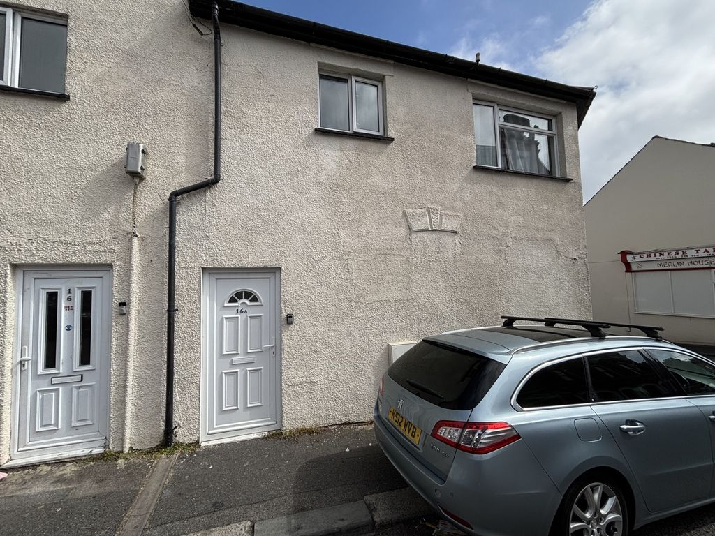 Property photo 1 of 7 Photo 7