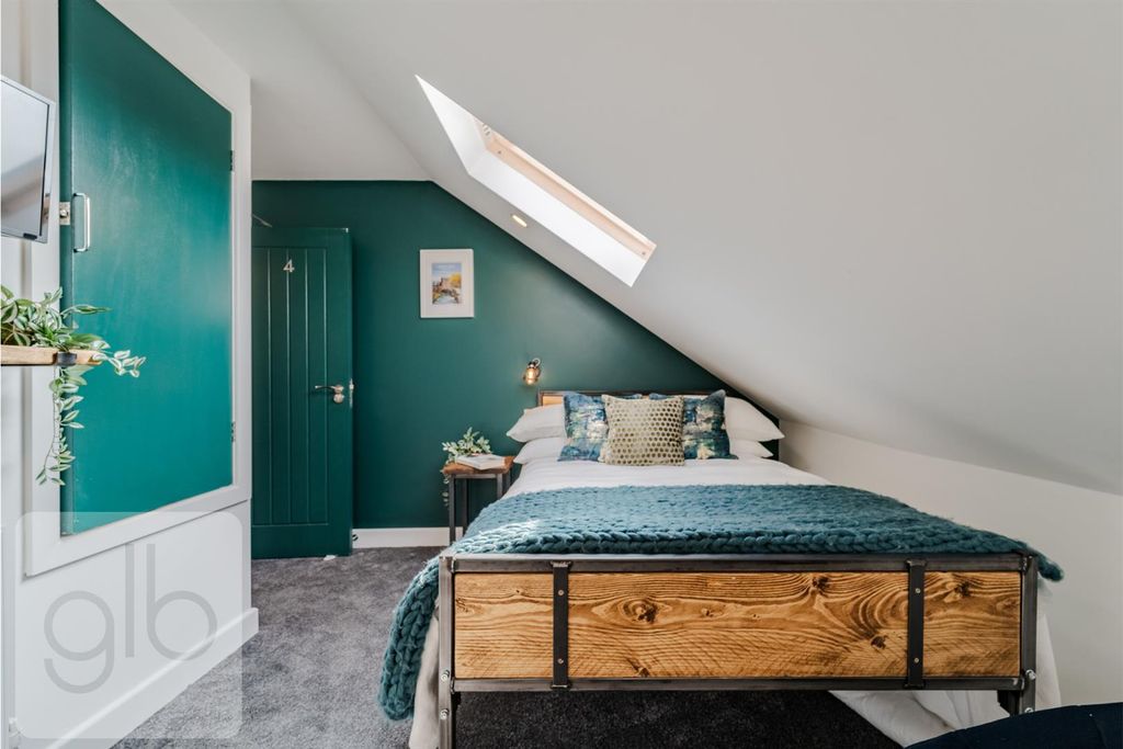 Property photo 3 of 12 Untitled Design (91).Png