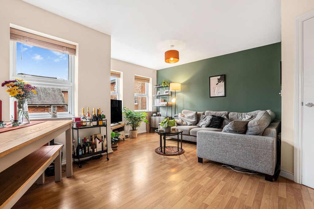 Property photo 1 of 23