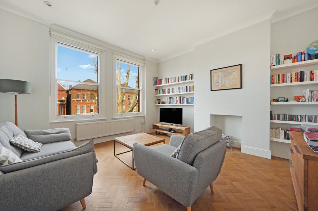 Property photo 2 of 17 Picture No. 09