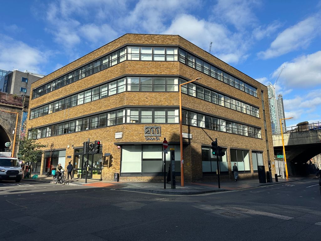 Property photo 1 of 4