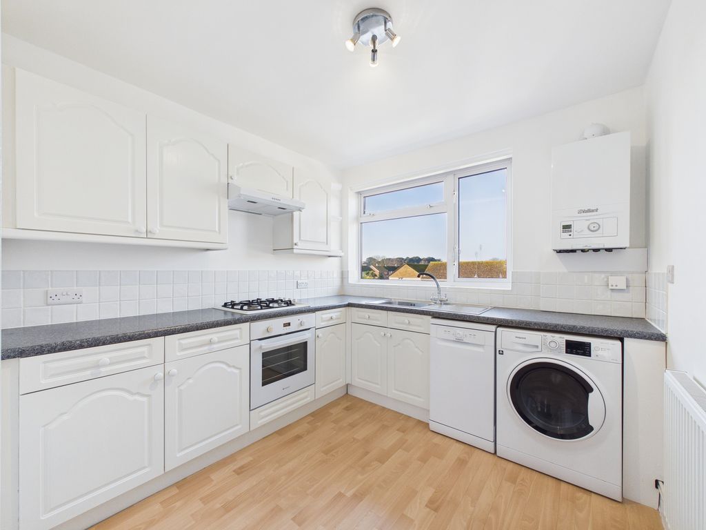 Property photo 1 of 7 Kitchen