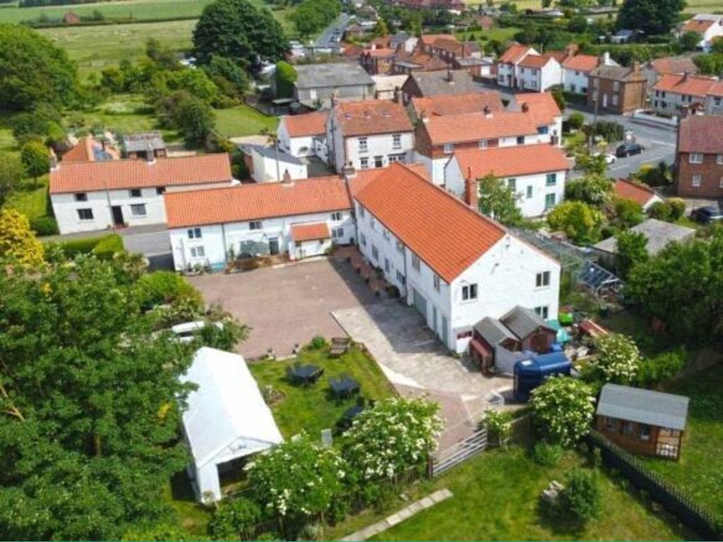 Property photo 1 of 41