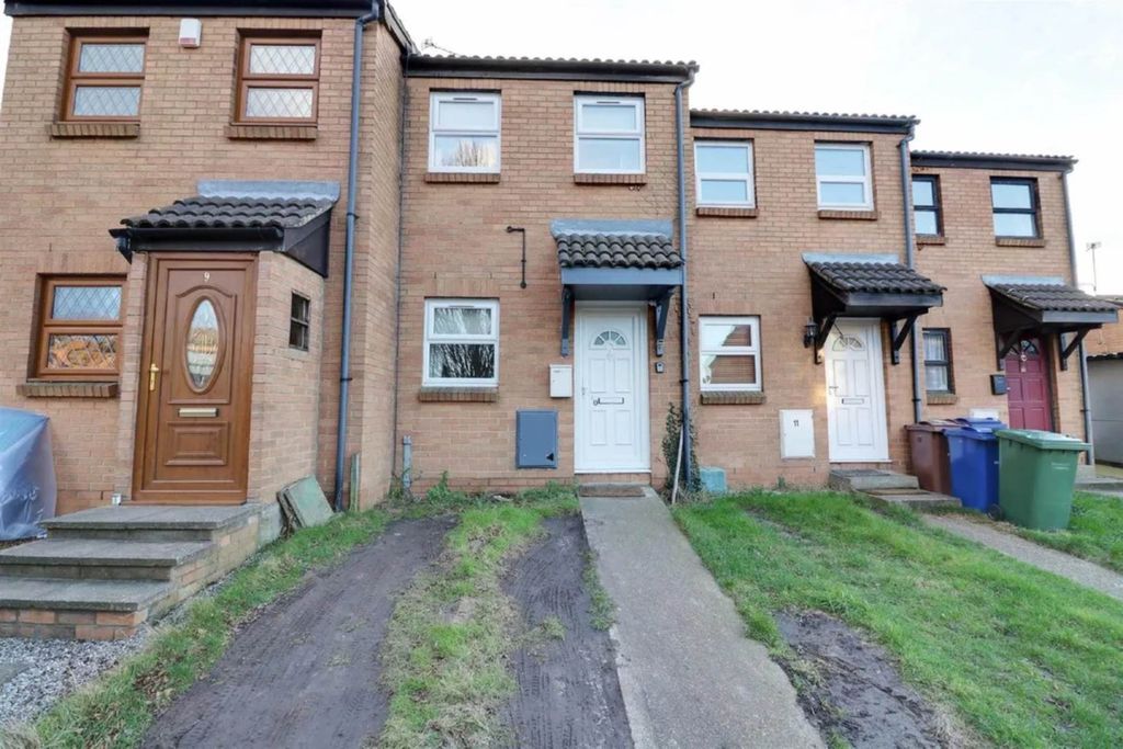 Property photo 1 of 8