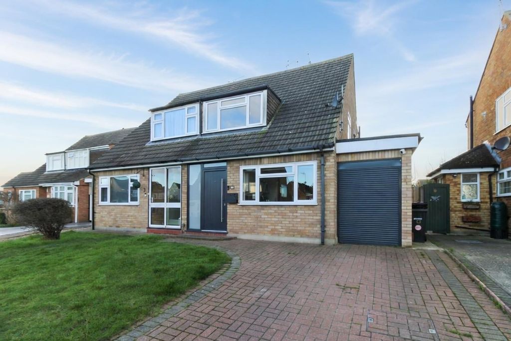 Property photo 1 of 19 Front