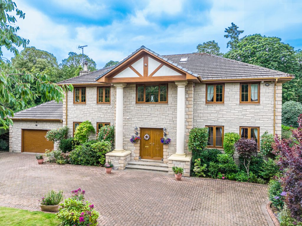 Property photo 1 of 33