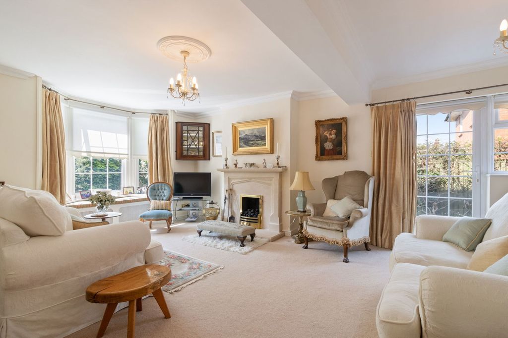 Property photo 3 of 21