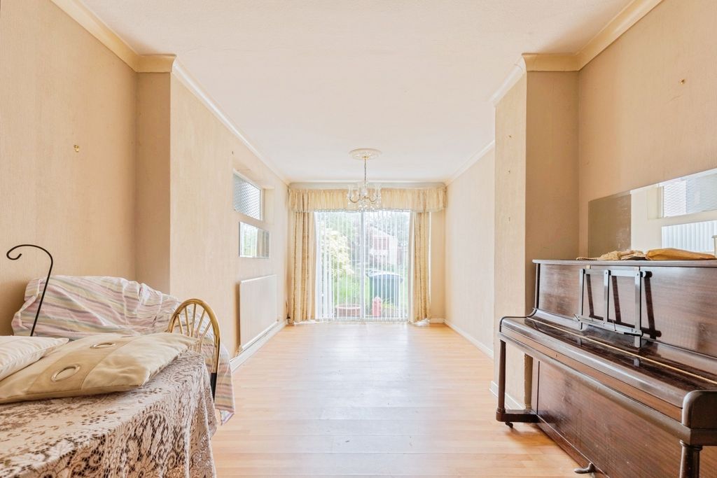 Property photo 2 of 20 Pbox-Img.Jpg