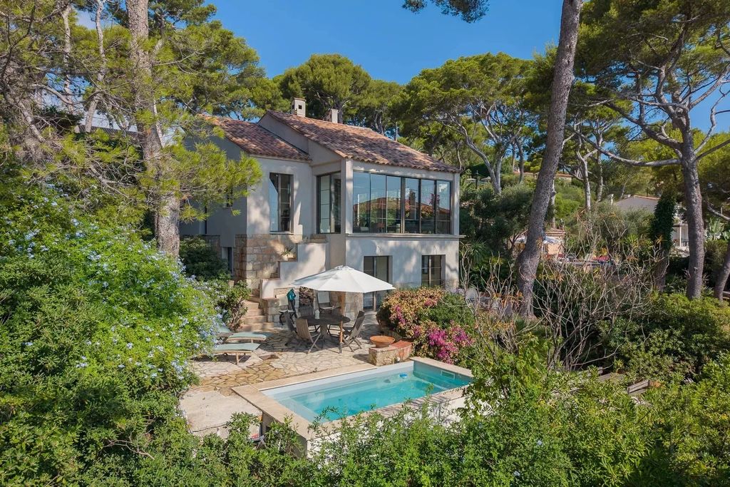 Property photo 1 of 10