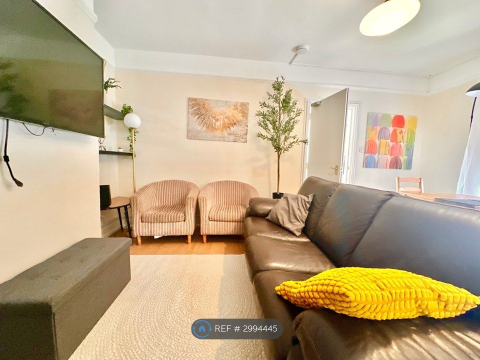Property photo 1 of 26