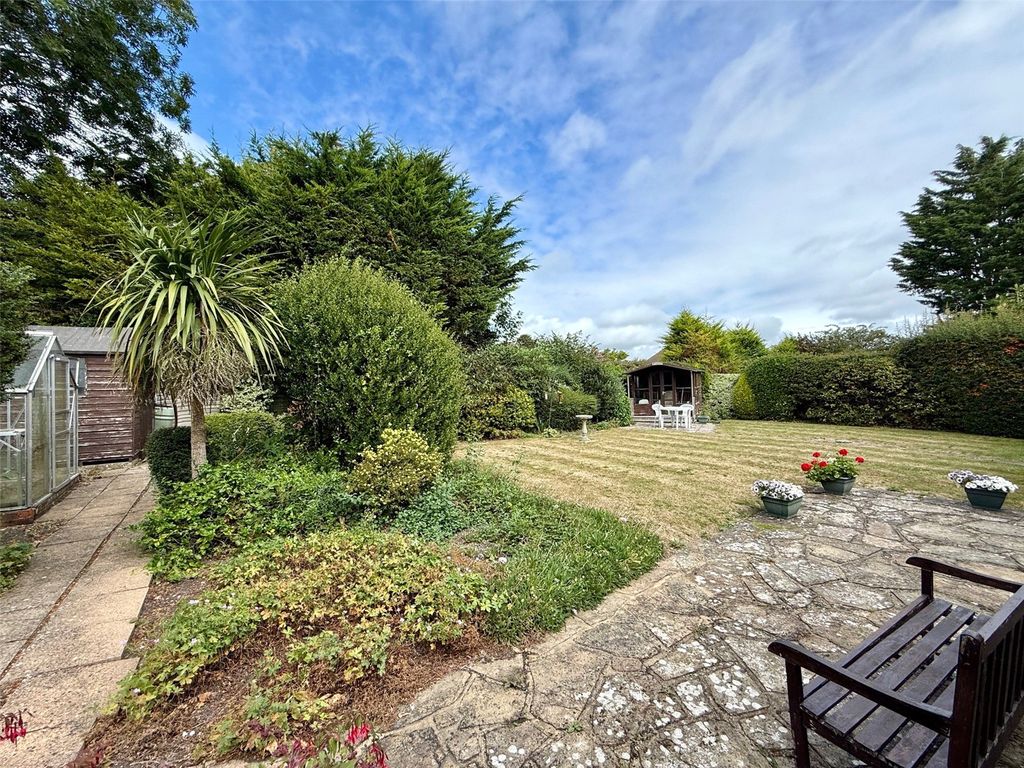 Property photo 3 of 20 Picture No. 12