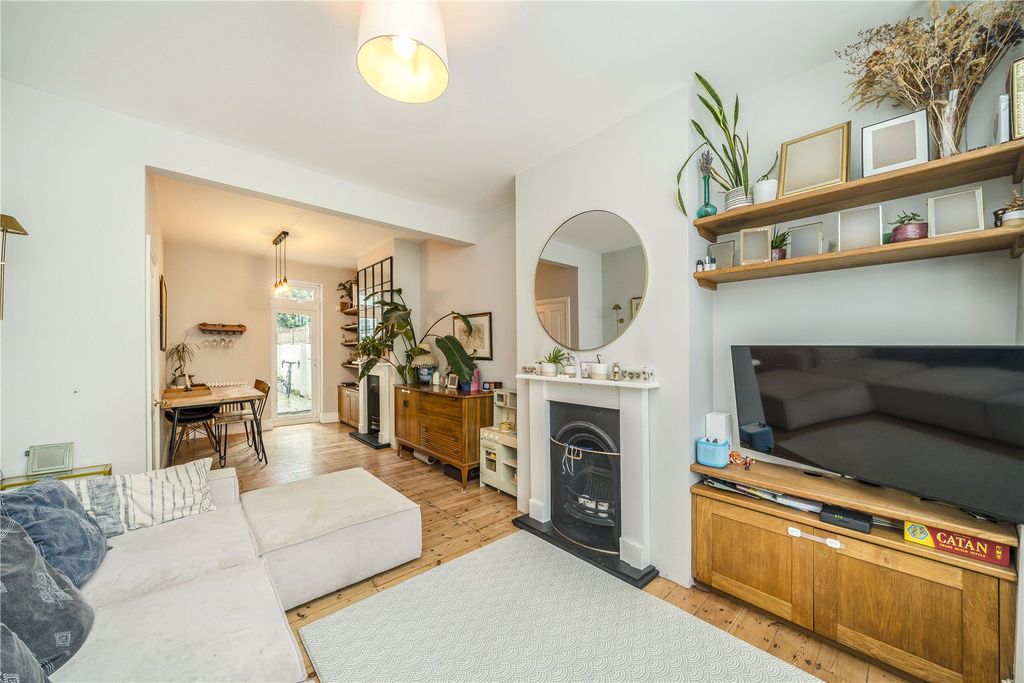 Property photo 2 of 11 Picture No. 03