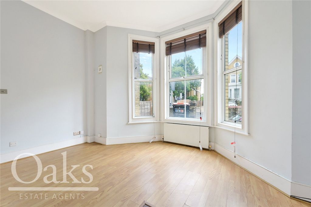 Property photo 2 of 8 Picture No. 04
