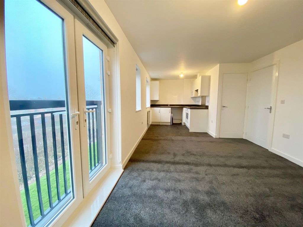 Property photo 3 of 9