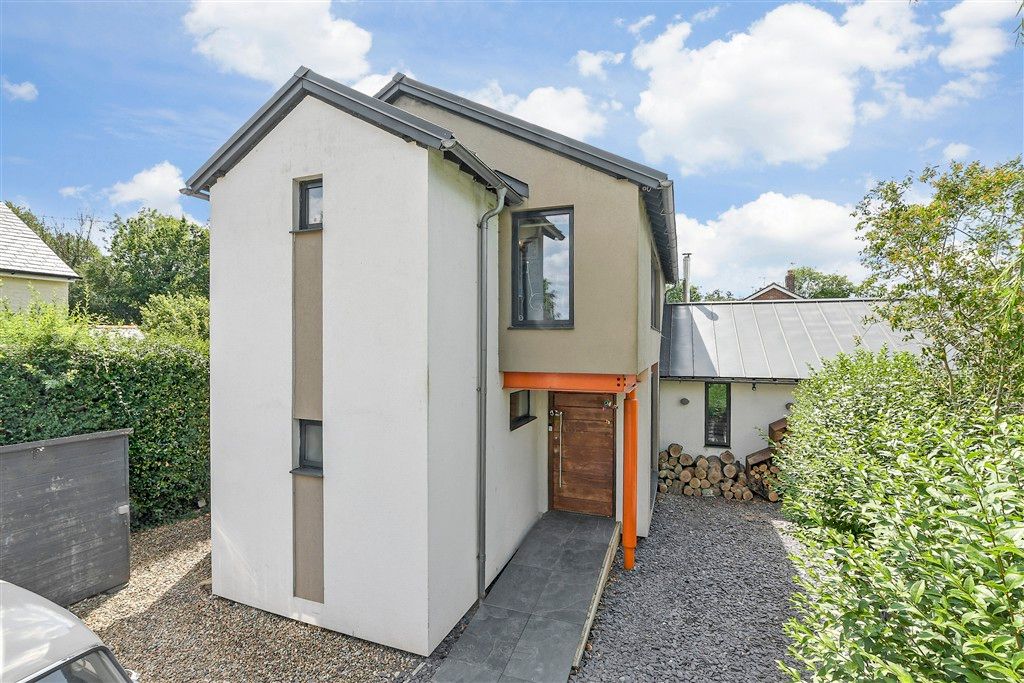 Property photo 1 of 22 External (Web)