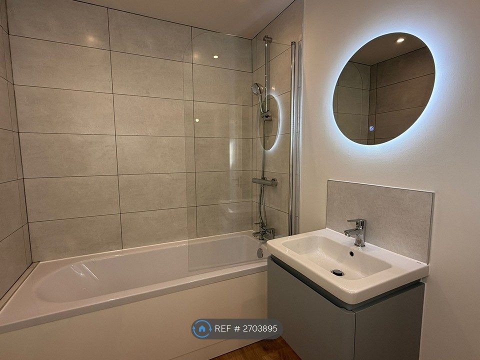 Property photo 1 of 5 Bathroom