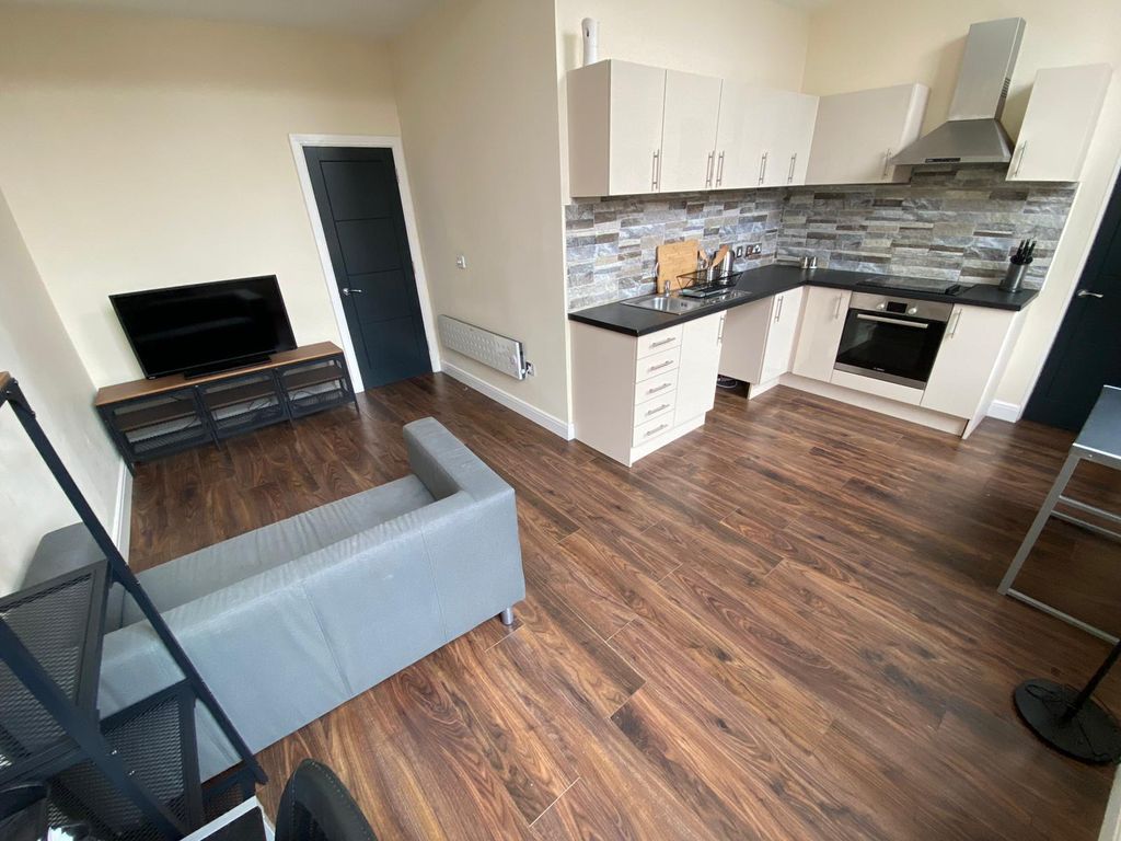 Property photo 3 of 7 Image