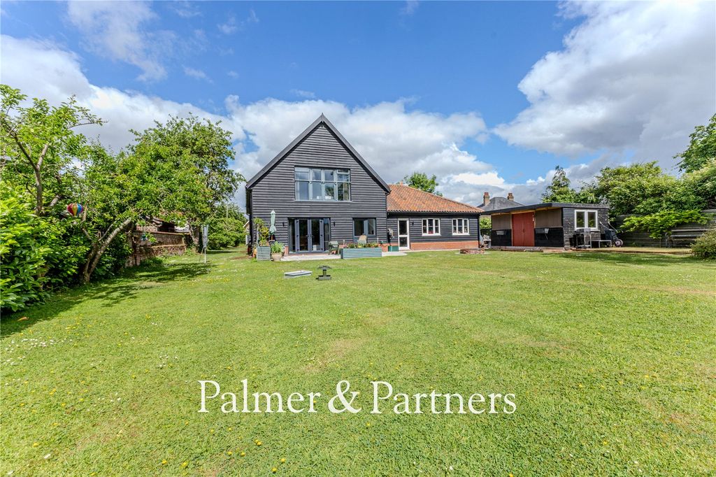 Property photo 2 of 44 Picture No. 06