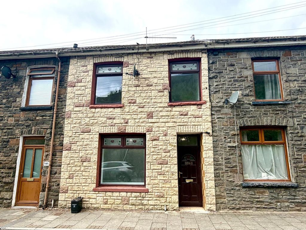 Property photo 2 of 22