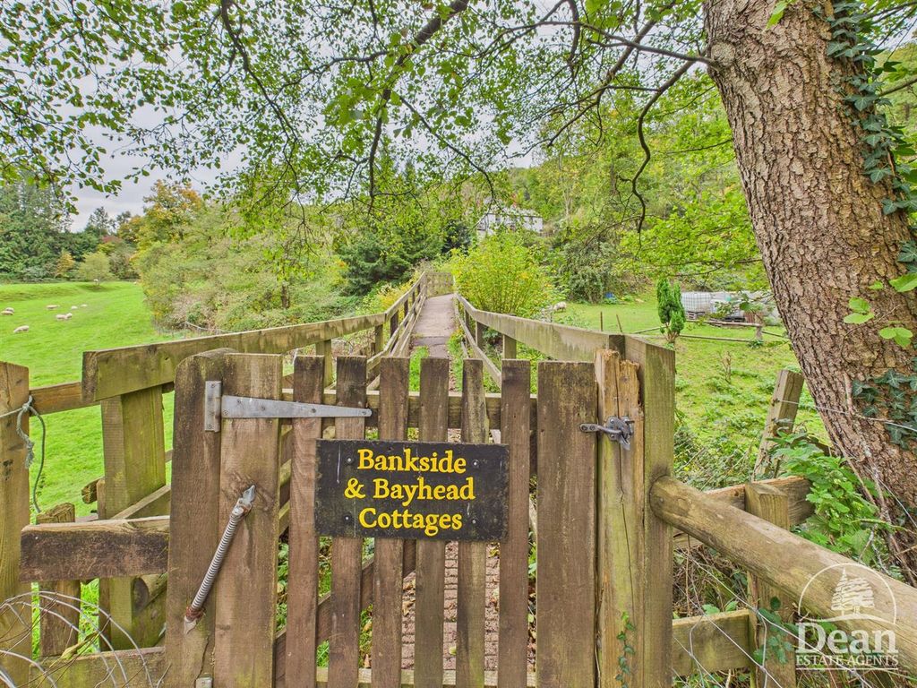 Property photo 2 of 22