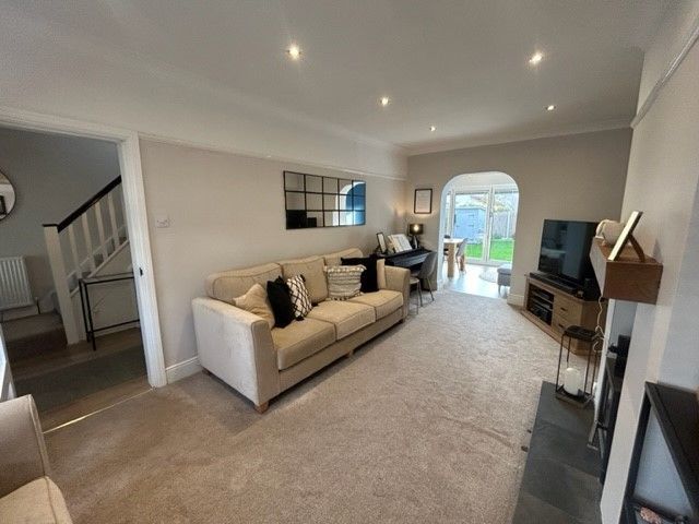 Property photo 3 of 26