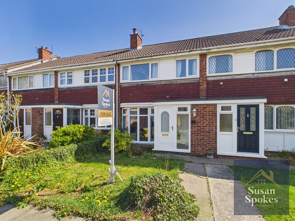 Property photo 1 of 25 Cam01858G0-Pr0252-Still035.Jpg