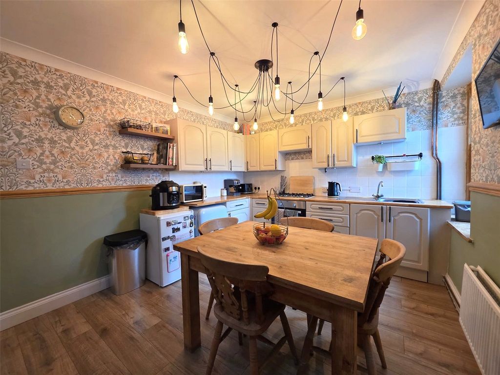 Property photo 3 of 19 Picture No. 09