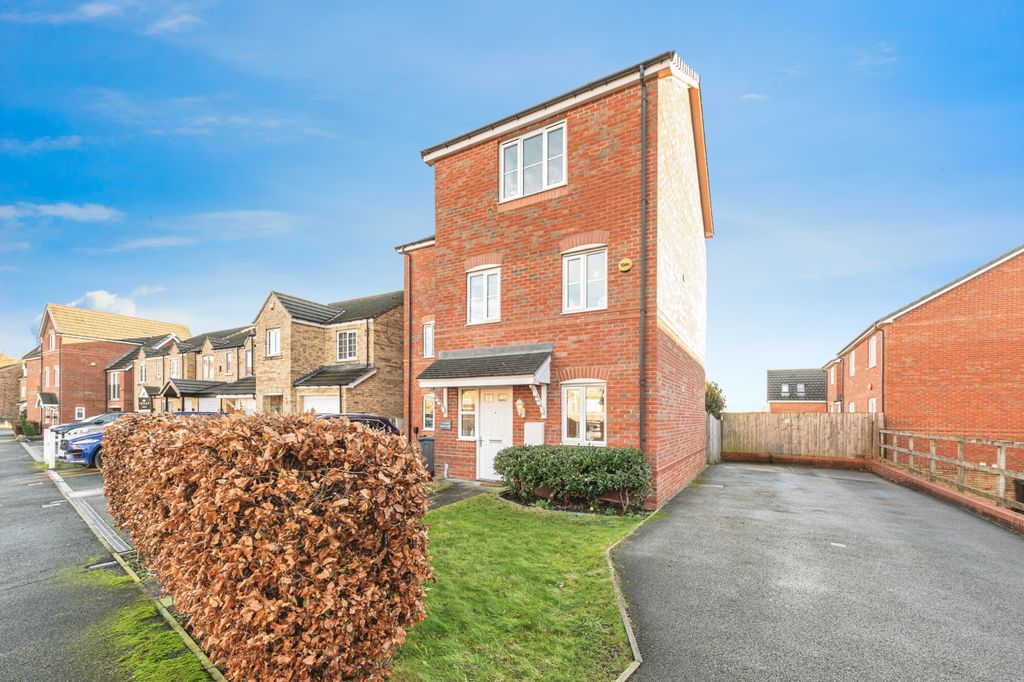 Property photo 1 of 15 The Property