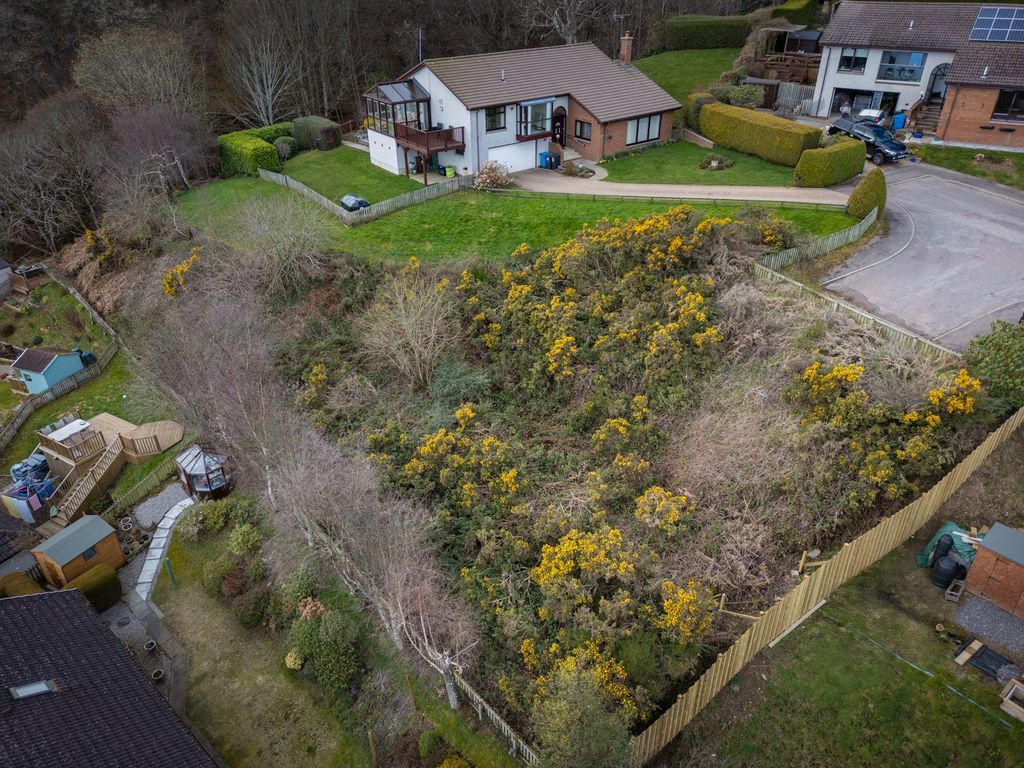 Property photo 2 of 8 Plot