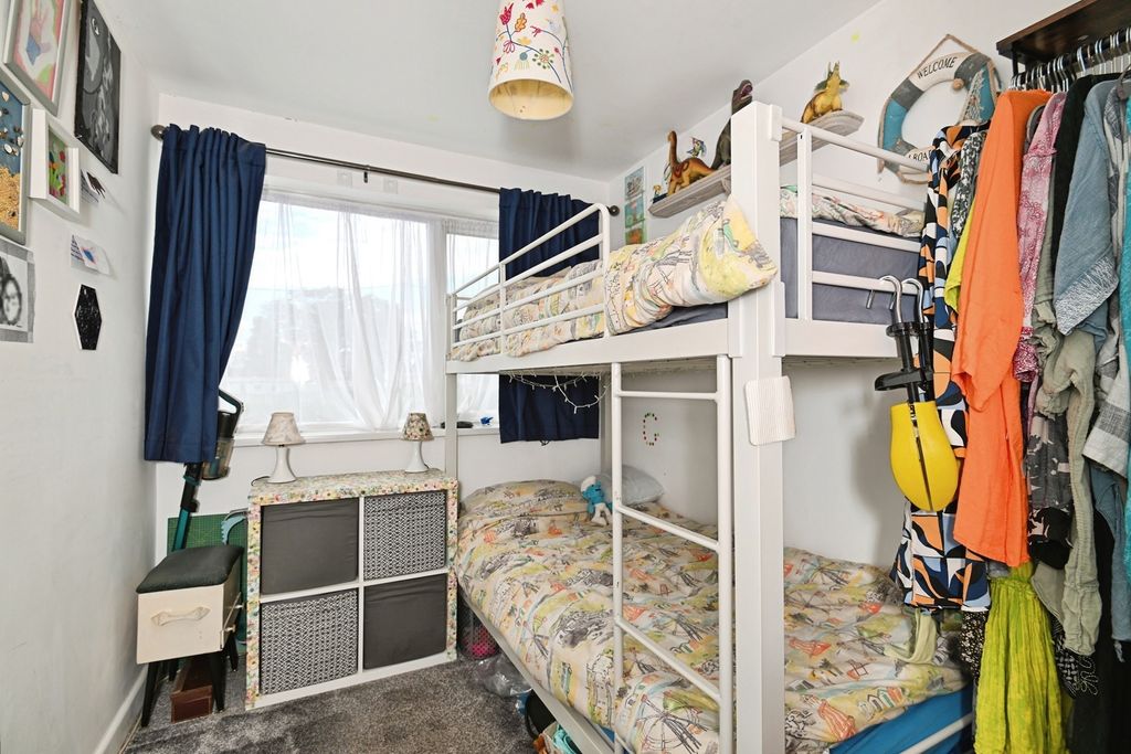 Property photo 2 of 6 Pbox-Img.Jpg